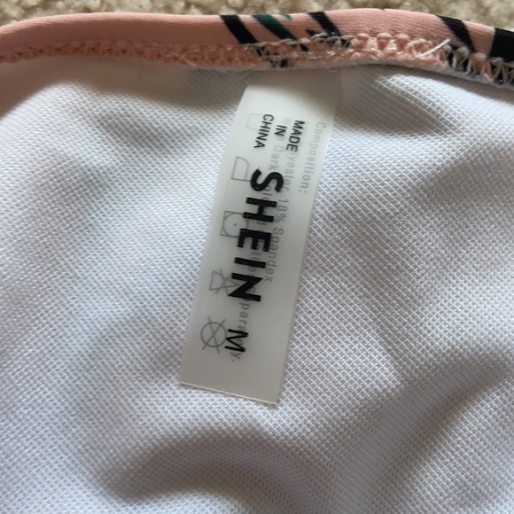 high cut bikini bottom - Picture 4 of 4